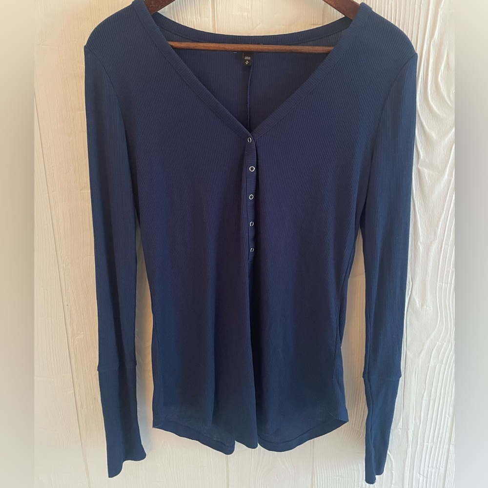 Express Women’s Navy Blue Long Sleeve Top Size Medium